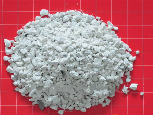 生石灰對(duì)水稻田的作用和施用注意事項(xiàng)